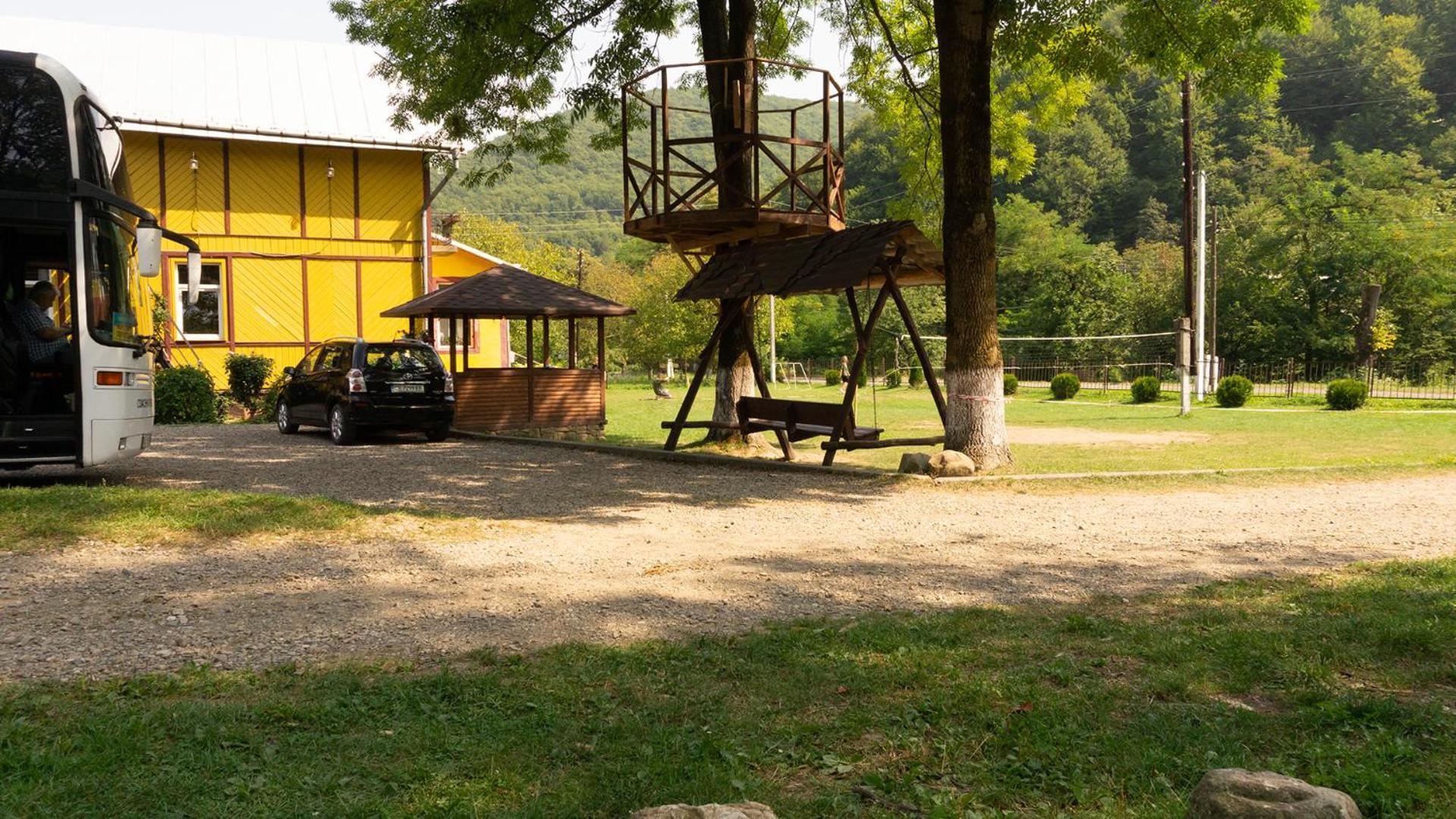 Дім З Видом На Гори. Vizhenka Exterior photo
