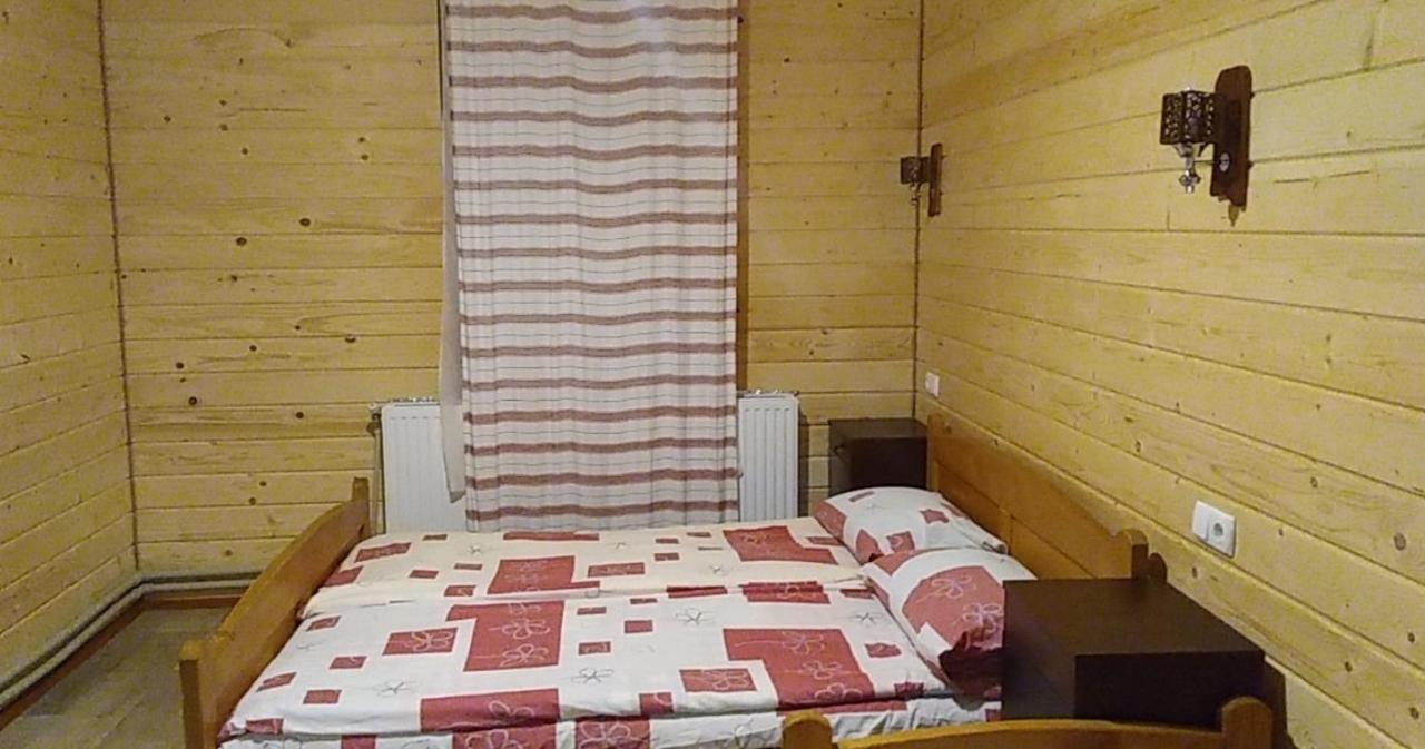 Дім З Видом На Гори. Vizhenka Exterior photo